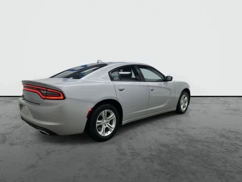 Used 2023 Dodge Charger SXT RWD image 4
