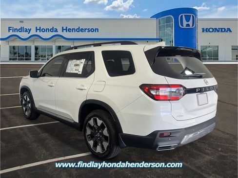 New 2026 Honda Pilot Elite image 3