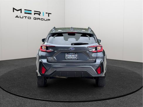 Used 2024 Subaru Crosstrek 2.0i Premium AWD/4WD image 8