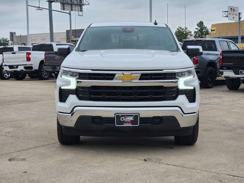 Used 2025 Chevrolet Silverado 1500 LT w/ Z71 Off-Road Package AWD/4WD image 10