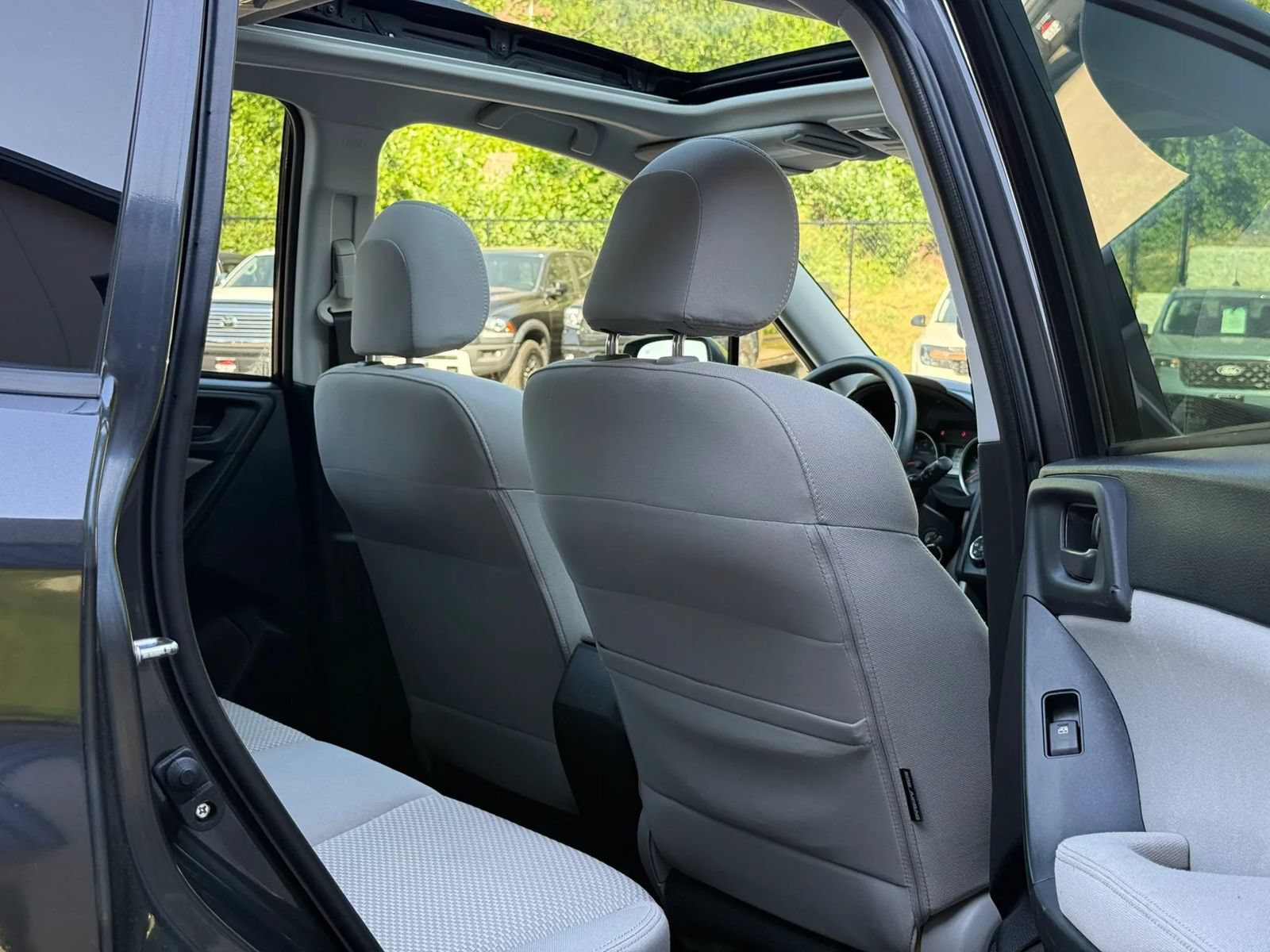 Used 2014 Subaru Forester 2.5i Premium w/ Rugged Package #1 AWD/4WD image 12