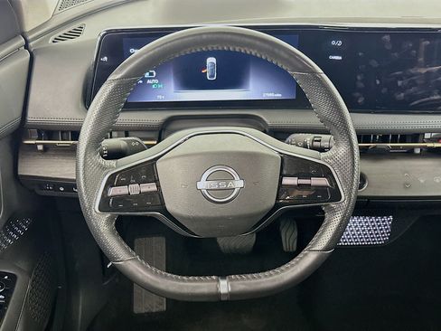Used 2023 Nissan Ariya FWD image 18