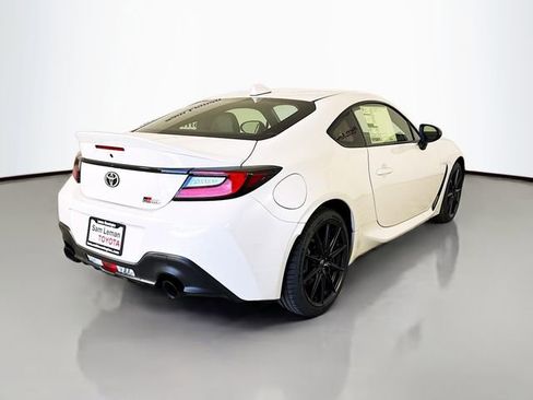 New 2026 Toyota GR86 Premium RWD image 7