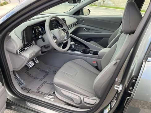 New 2026 Hyundai Elantra SEL Sport Premium image 17