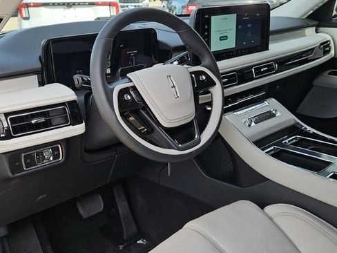 New 2026 Lincoln Aviator Reserve image 19