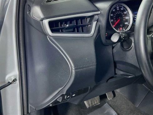 Used 2022 Toyota Corolla Cross LE w/ Moonroof Package AWD/4WD image 10