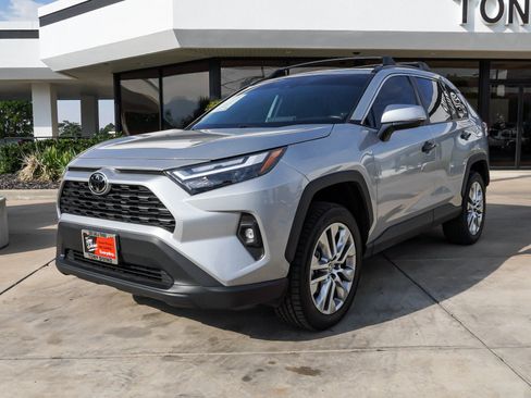 Used 2024 Toyota RAV4 XLE Premium AWD/4WD image 4