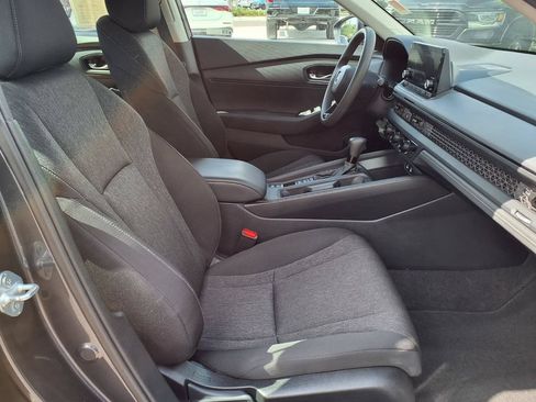 Used 2025 Honda Accord LX image 12