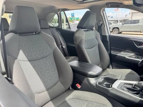 Used 2023 Toyota RAV4 XLE w/ Convenience Package FWD image 16