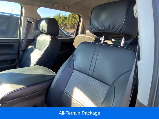 Used 2017 GMC Sierra 1500 SLT AWD/4WD image 3