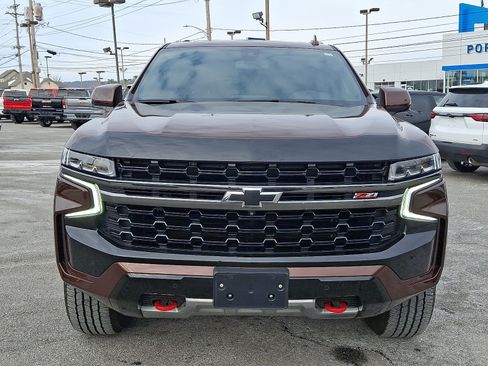 Used 2022 Chevrolet Tahoe Z71 w/ Luxury Package image 2