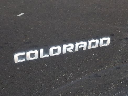 Used 2019 Chevrolet Colorado Z71 image 30