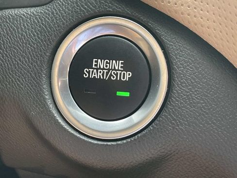 Used 2024 Chevrolet Equinox Premier FWD image 26