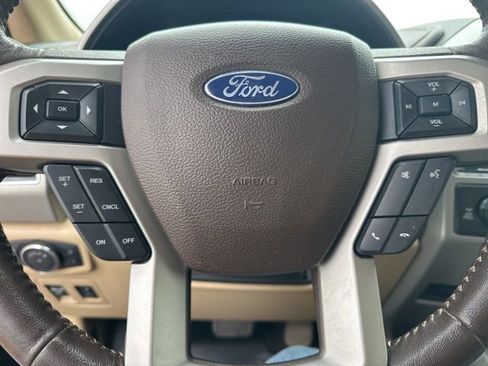 Used 2019 Ford F150 Lariat image 19