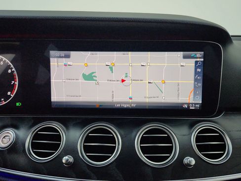 Used 2020 Mercedes-Benz E 350 Sedan image 20