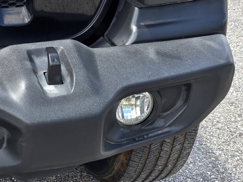 Used 2023 Jeep Wrangler Unlimited Sport AWD/4WD image 26