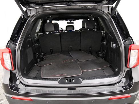 Used 2023 Ford Explorer ST-Line w/ Class IV Trailer Tow Package AWD/4WD image 7