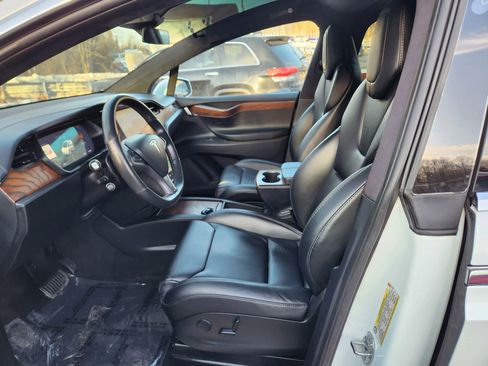Used 2018 Tesla Model X P100D image 26