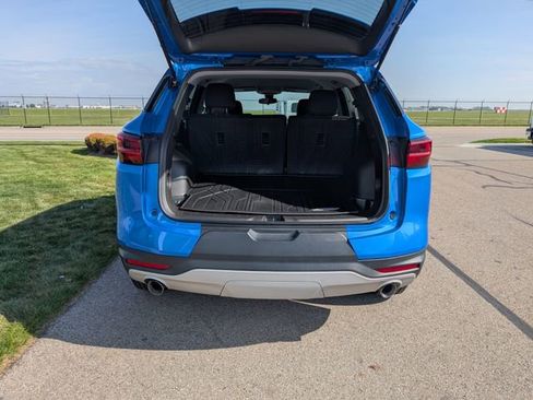 Used 2024 Chevrolet Blazer LT w/ LPO, Floor Liner Package FWD image 8