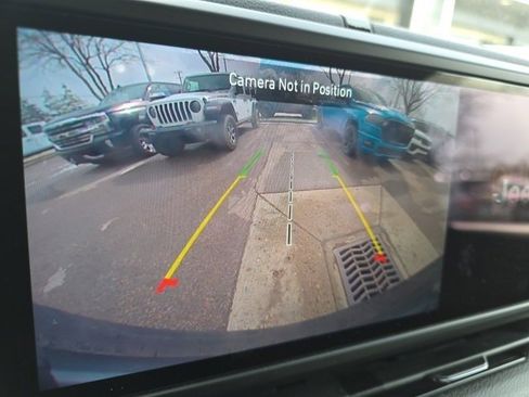 Used 2024 Jeep Wrangler Sport S image 15