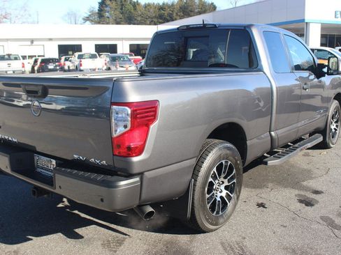 Used 2024 Nissan Titan SV w/ SV Utility Package image 7