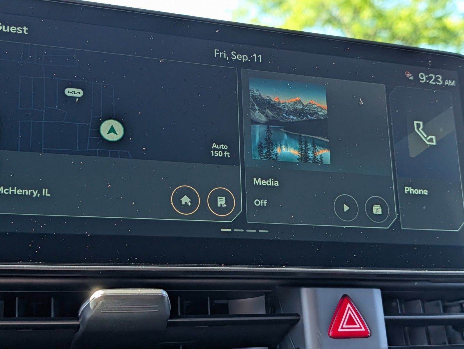New 2027 Kia Carnival LX FWD image 5