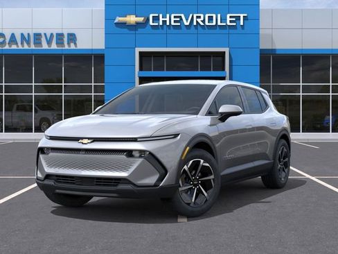New 2026 Chevrolet Equinox EV LT image 7