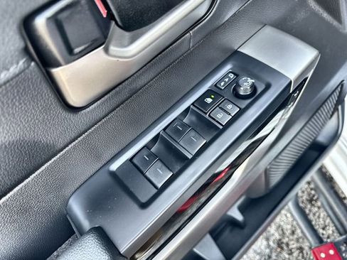 Used 2024 Toyota Tundra Limited image 22