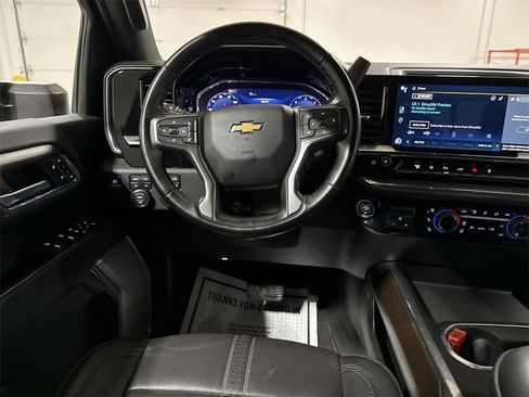 Used 2024 Chevrolet Silverado 3500 High Country image 20