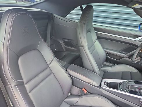 Certified 2022 Porsche 911 Carrera 4S AWD/4WD image 19