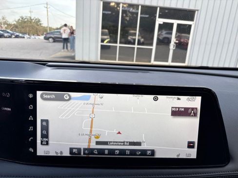 Used 2023 Nissan Ariya AWD image 20