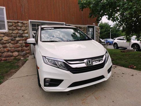 Used 2019 Honda Odyssey EX-L image 3