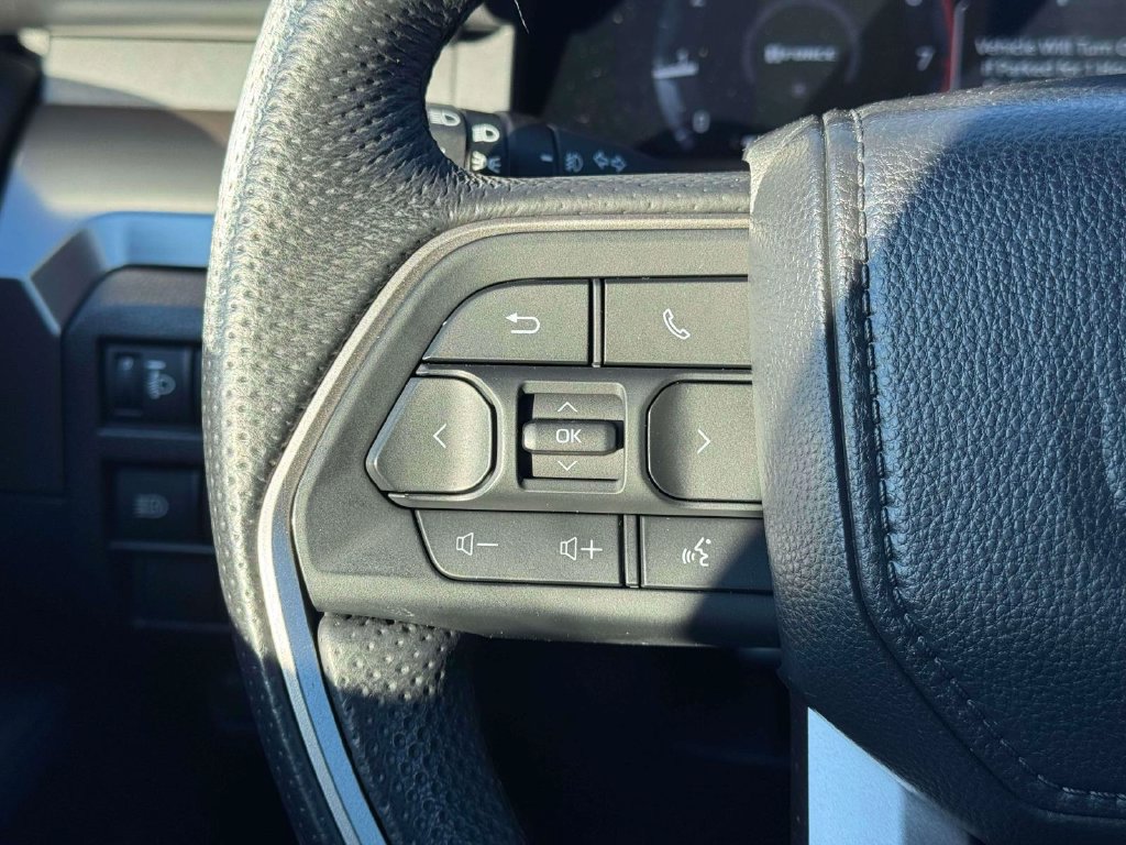 Used 2025 Toyota Tacoma TRD Sport AWD/4WD image 22