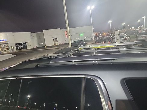 Used 2020 GMC Acadia Denali w/ Trailering Package image 18