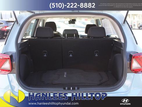 Used 2025 Hyundai Venue SEL image 10