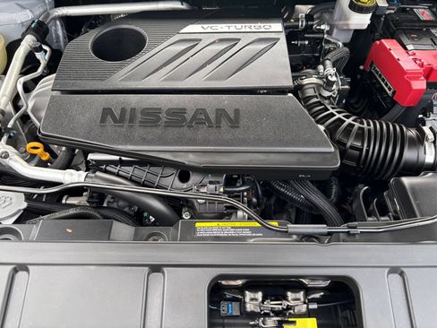 Used 2025 Nissan Rogue SV AWD/4WD image 33
