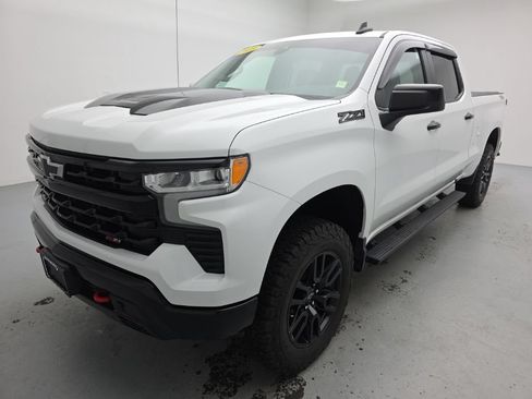 Used 2023 Chevrolet Silverado 1500 LT Trail Boss w/ Protection Package AWD/4WD image 6