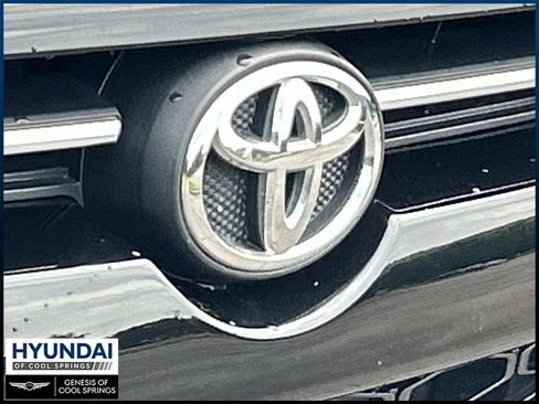 Used 2021 Toyota 4Runner SR5 Premium AWD/4WD image 11