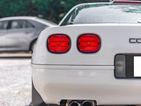 Used 1991 Chevrolet Corvette ZR-1 image 67