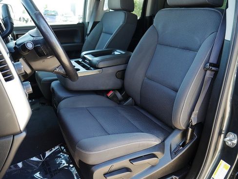 Used 2019 Chevrolet Silverado 1500 LT AWD/4WD image 13
