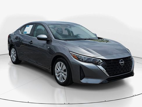 Used 2024 Nissan Sentra S FWD image 2
