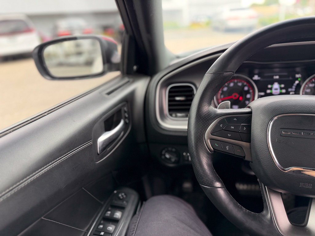 Used 2019 Dodge Charger Scat Pack w/ Technology Group RWD image 7