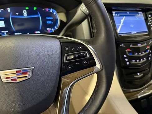 Used 2020 Cadillac Escalade Premium Luxury w/ LPO, Radiant Package AWD/4WD image 19