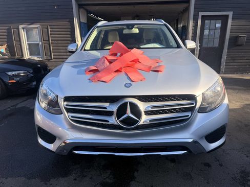 Used 2016 Mercedes-Benz GLC 300 image 3