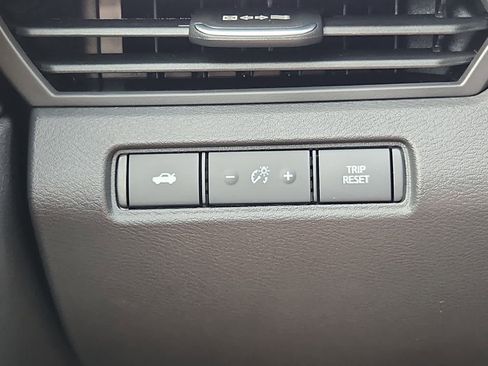 New 2025 Nissan Altima 2.5 SR image 16