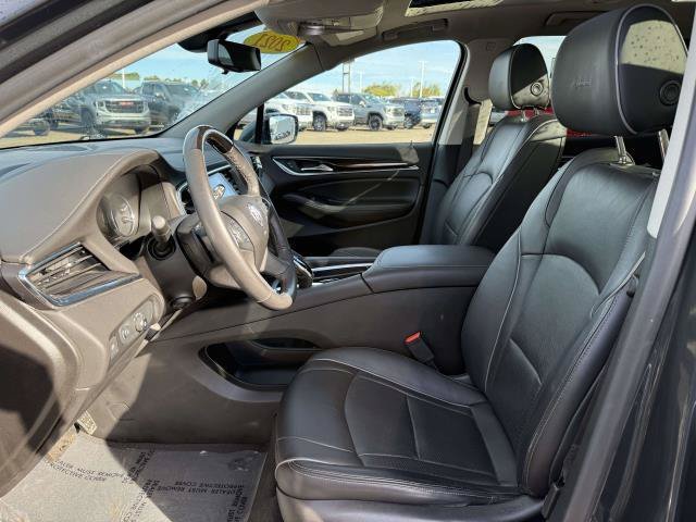 Used 2021 Buick Enclave Avenir w/ Avenir Technology Package AWD/4WD image 12