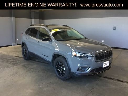 Used 2023 Jeep Cherokee Altitude Lux AWD/4WD image 2
