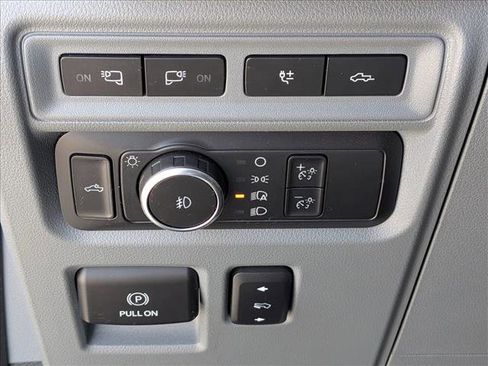 Used 2022 Ford F150 XLT w/ Equipment Group 302A High RWD image 12