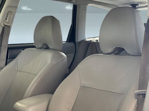 Used 2012 Subaru Forester 2.5X Touring AWD/4WD image 27