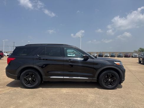 Used 2022 Ford Explorer XLT RWD image 29